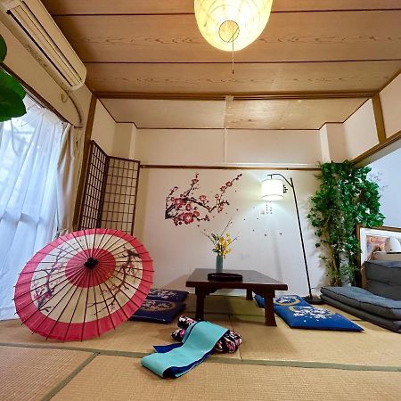 新宿新大久保駅日本和の宿 Tokyo Bagian luar foto