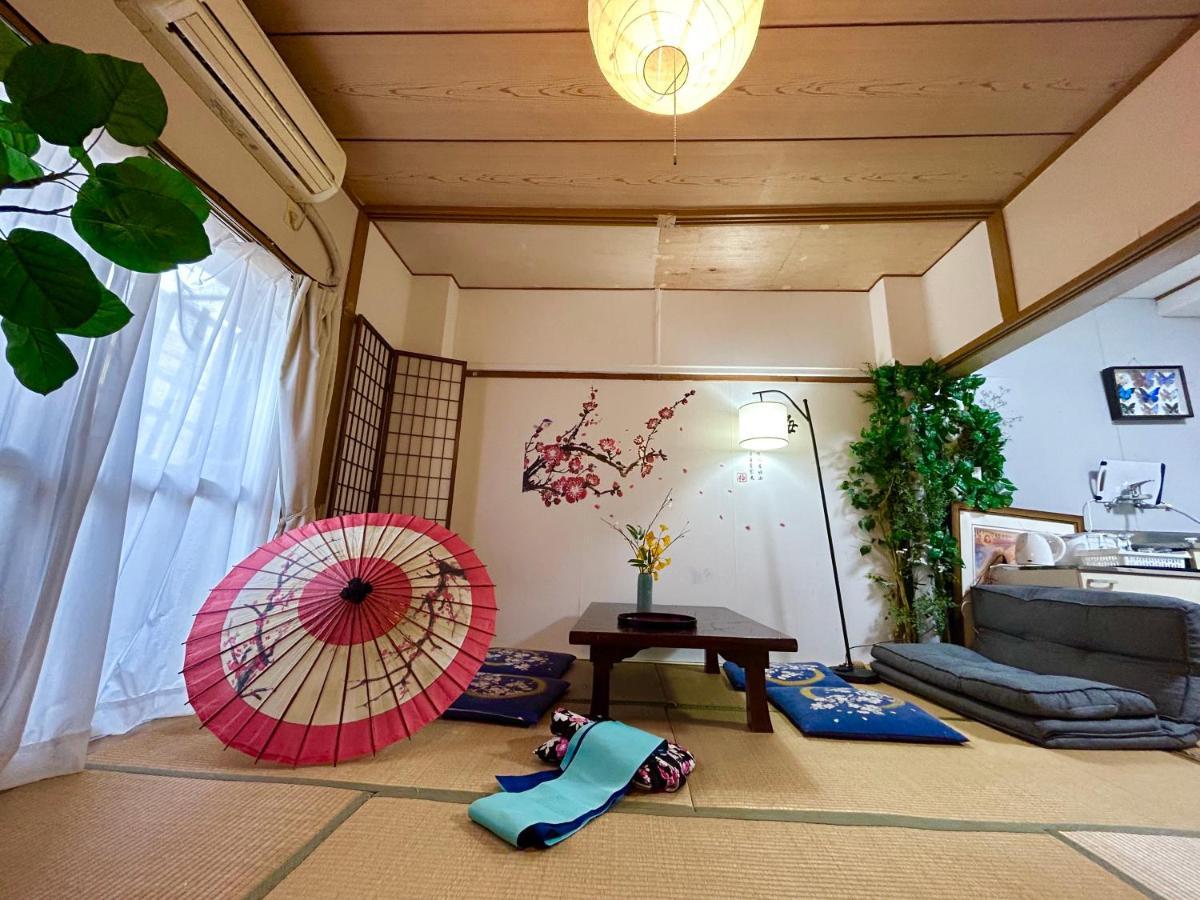 新宿新大久保駅日本和の宿 Tokyo Bagian luar foto